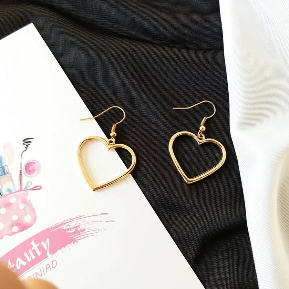 Heart Drop Hollow Out Golden Heart Alloy Drop Earrings - Picture 3 of 4